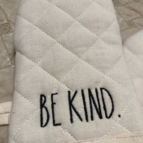 Rae Dunn Other - Rae Dunn “Be Kind Mini oven mitts
